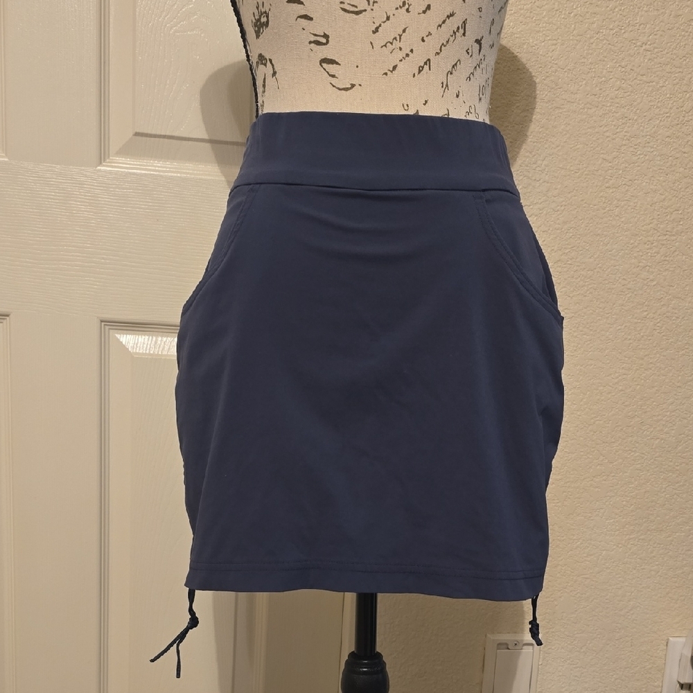 Columbia Anytime Casual Skort Blue Nocturnal Small EUC